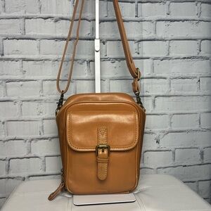 Minooy Tan Leather Naya Small Crossbody Bag 2.0L